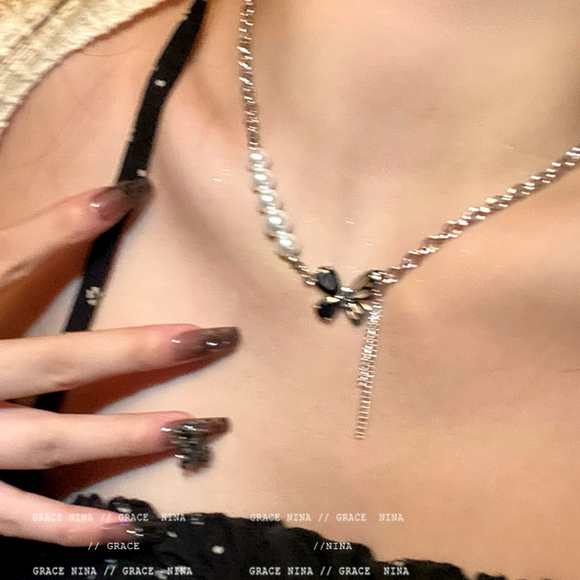 Women's Black Zircon Butterfly Patchwork Necklace - Picture 3 of 9